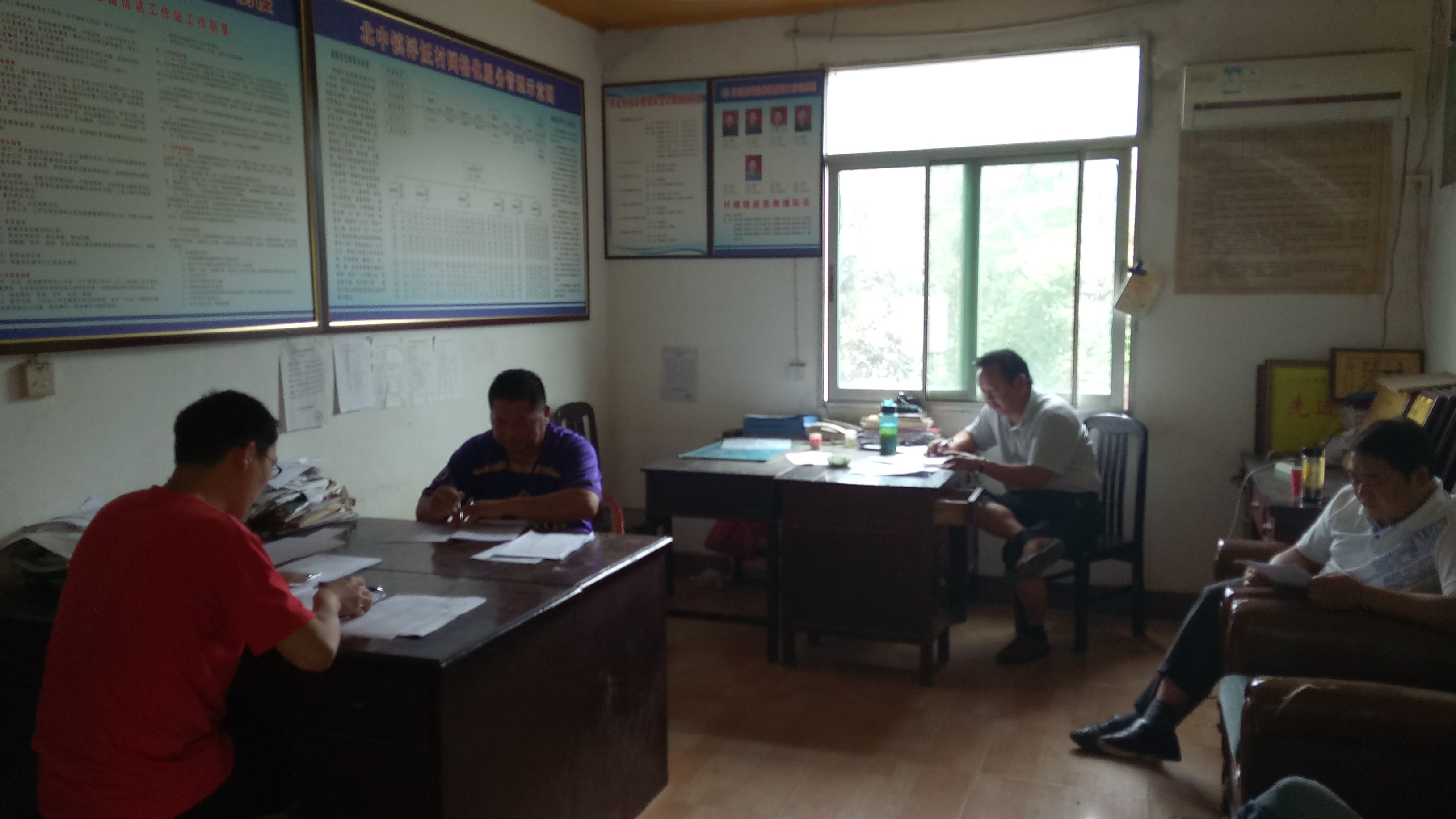 迎接省脱贫攻坚“重精准、补短