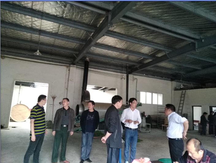 �ط�ƶ�����γ�ά�µ���ľկ��