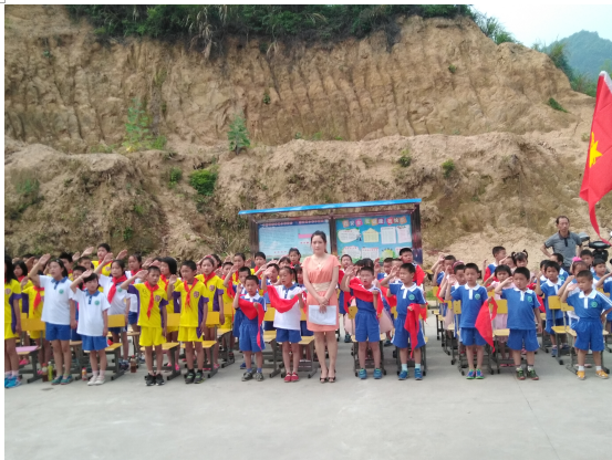 �Ϻ����ý�幤����Ա����ľկ