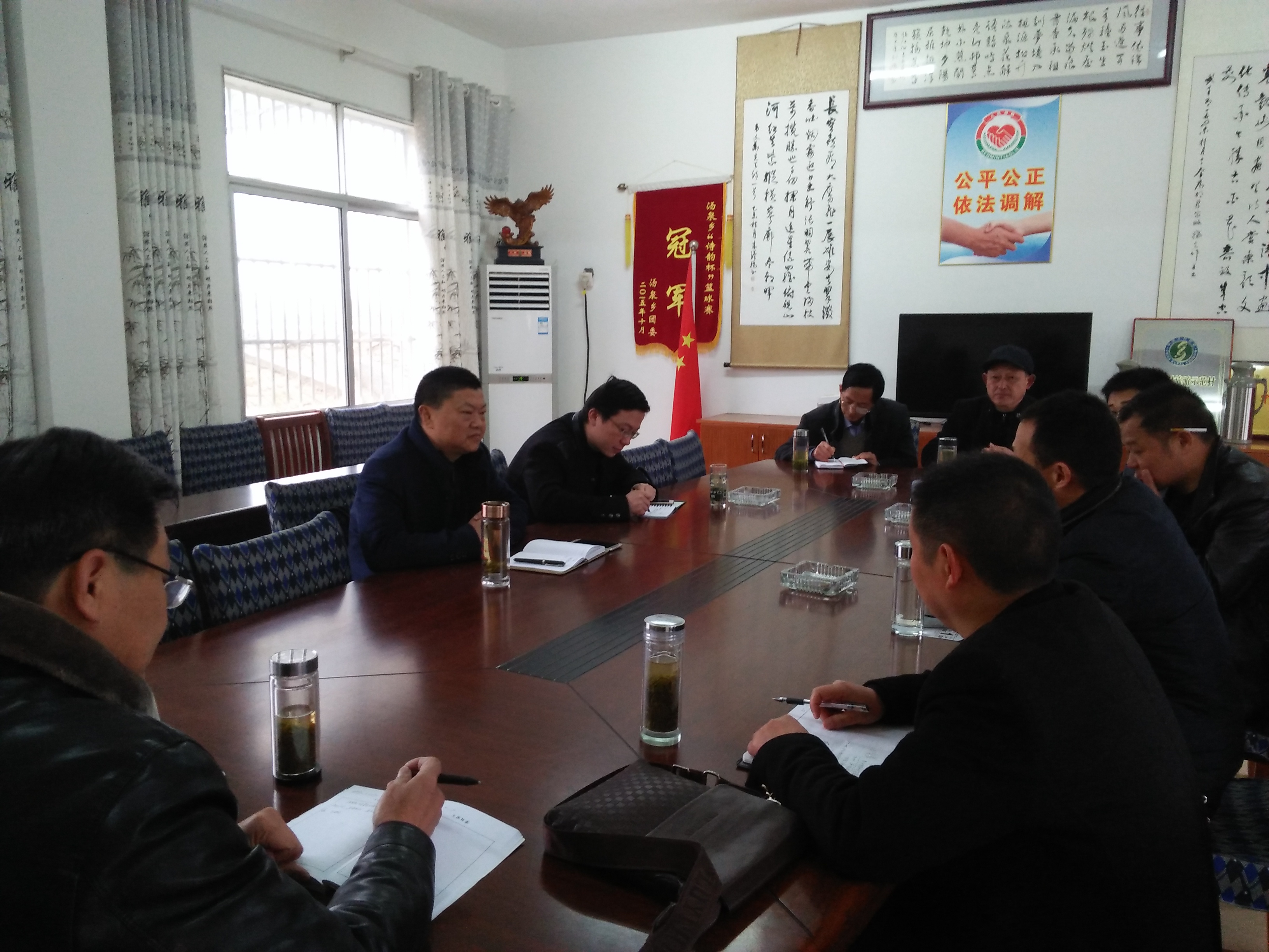 市园林局领导来我村帮扶