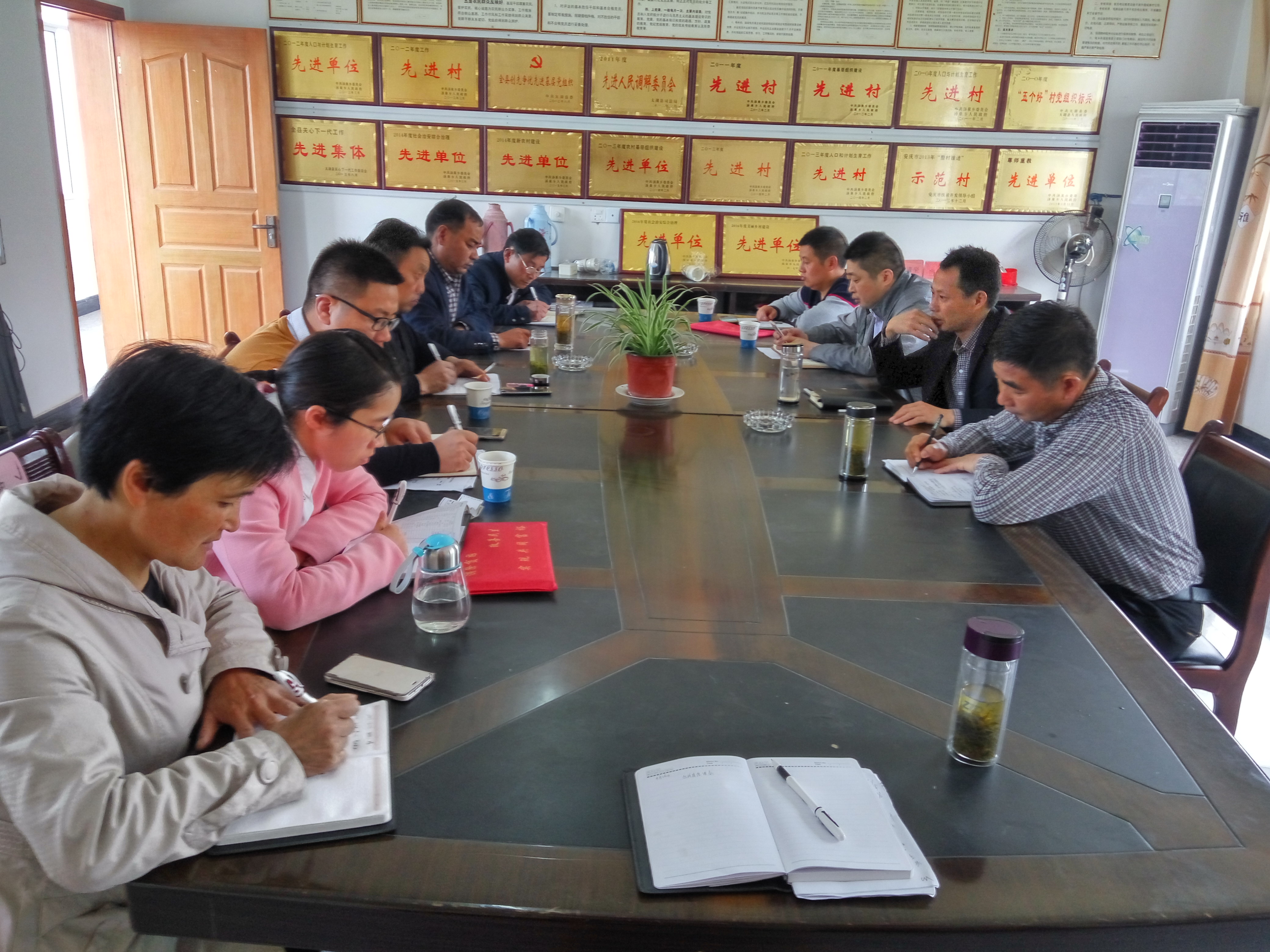 �絳ί��Ƿ���Ӧһ�����ԺӴ�