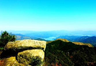 ������ʨ��ɽ��̬���ο�������