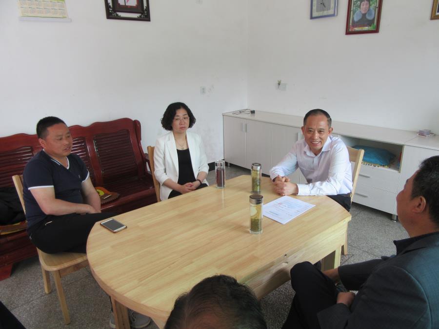 王旺来一行到小池镇调研指导扶