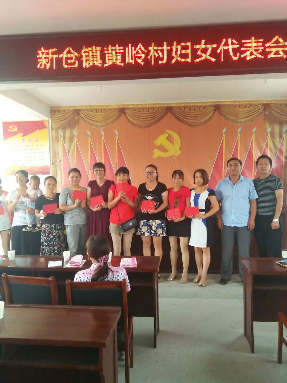 �²������帾Ů������