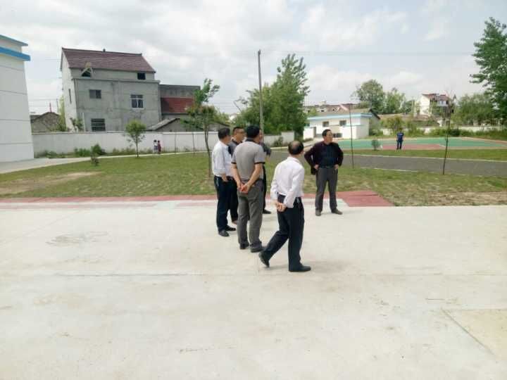 ��ί����º�ƽ��ͬ�˴嶽��