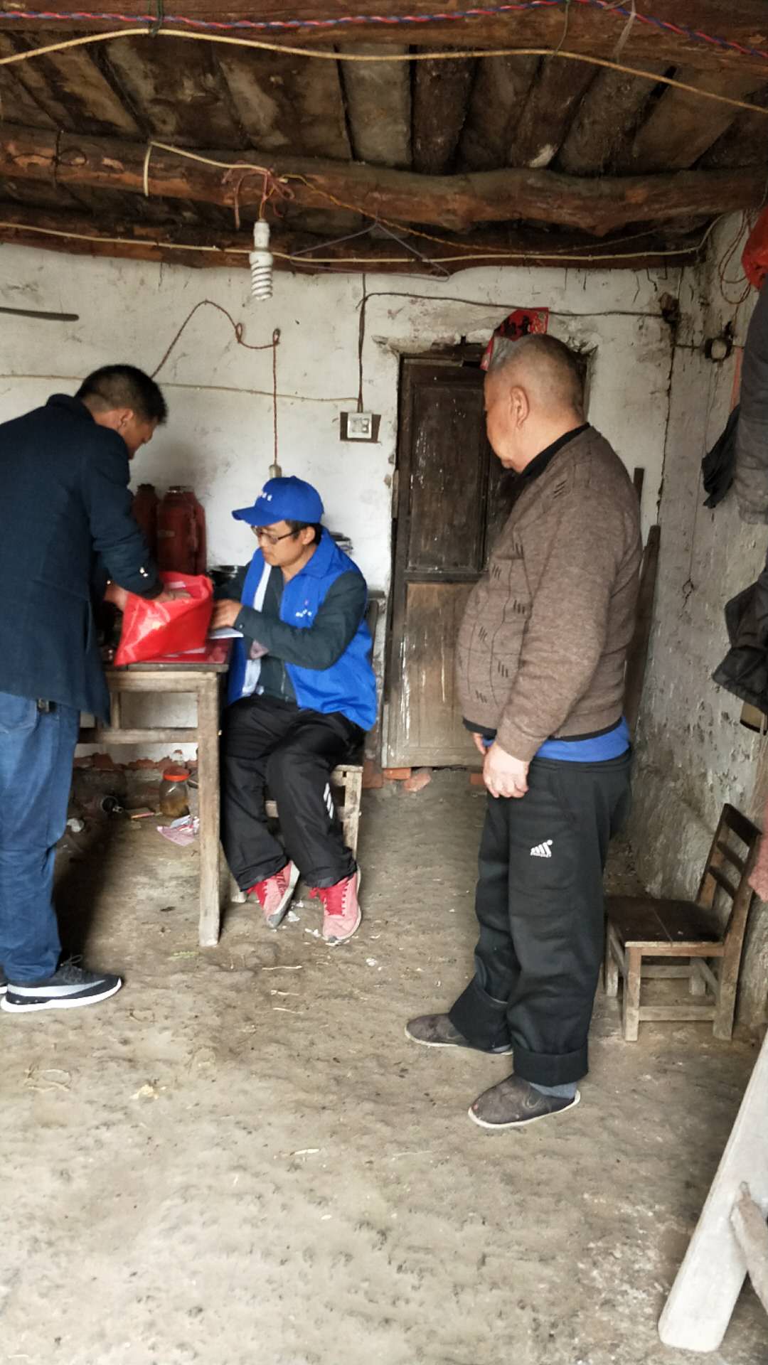 ��ҽ����һ���߷�ƶ��������