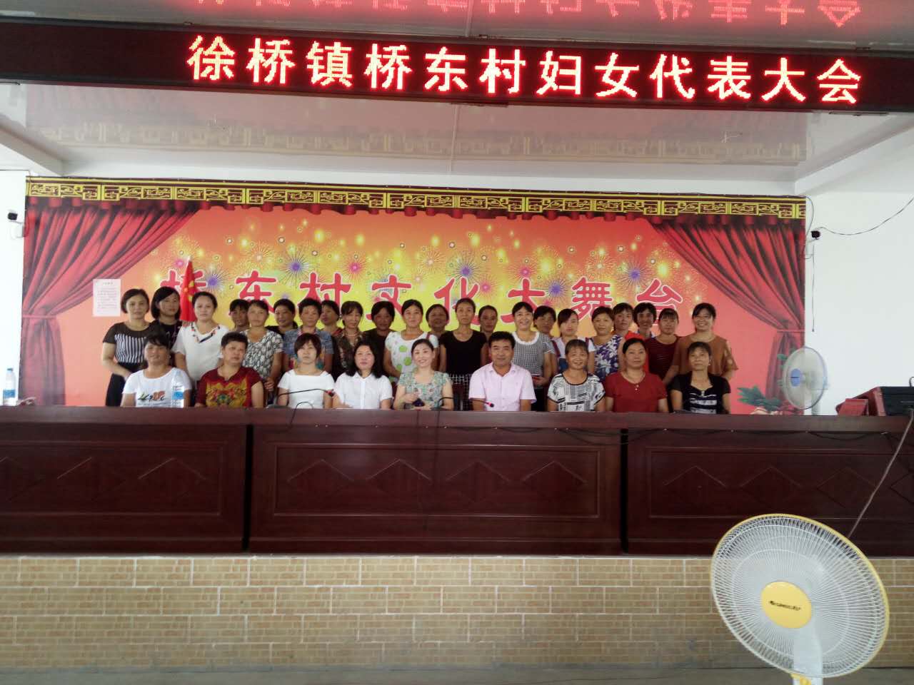 �Ŷ��帾Ů�������